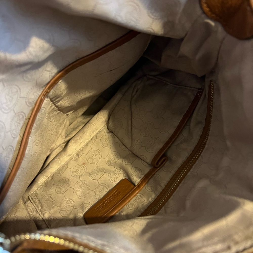 ❌SOLD❌MK purse leather - Picture 4 of 6